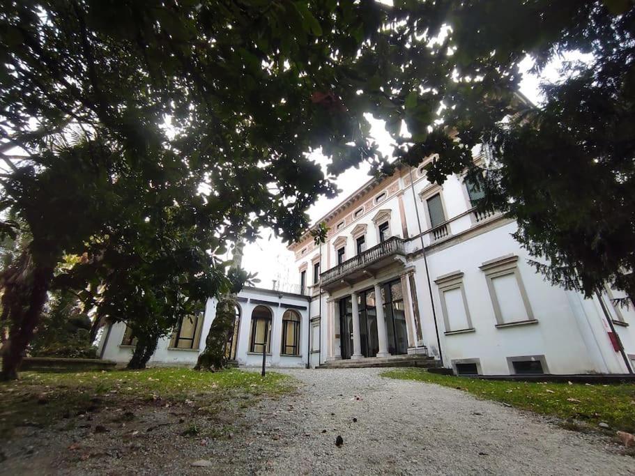 Ferienwohnung Casa Zia Luisa Lecco Exterior foto